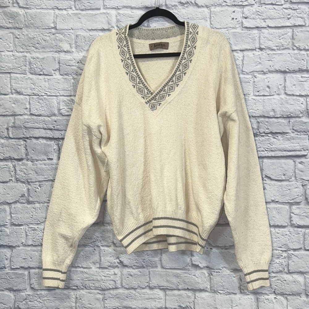 Vintage Jantzen mens V-neck pullover sweater size XL (minimal stain)